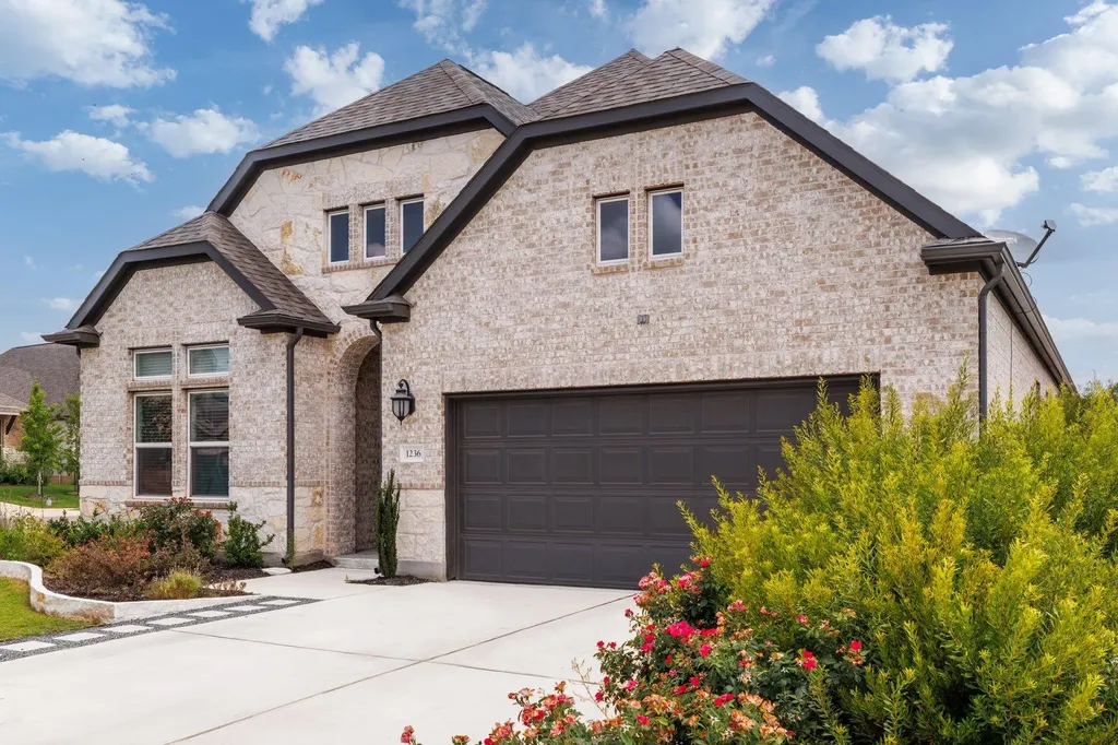1236 Scenic Green Loop Georgetown TX 78628