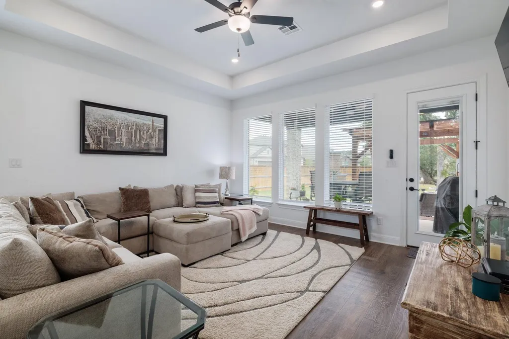 1236 Scenic Green Loop Georgetown TX 78628