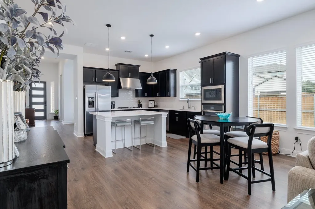 1236 Scenic Green Loop Georgetown TX 78628