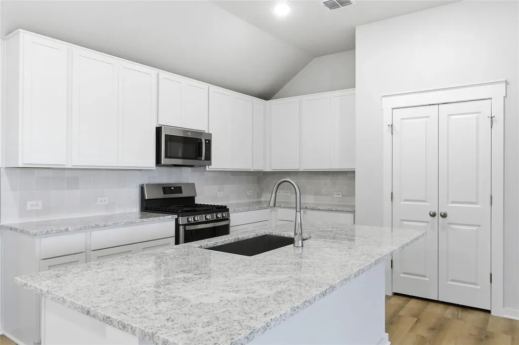 175 Bellie Lane Kyle TX 78640