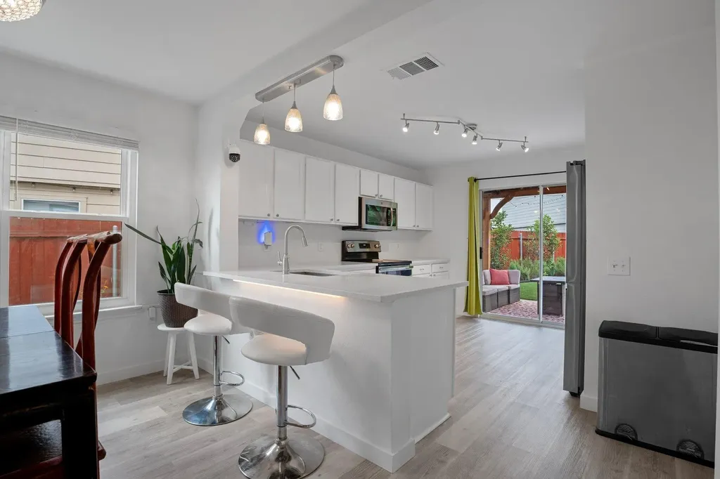 7625 Cayenne Lane Austin TX 78741