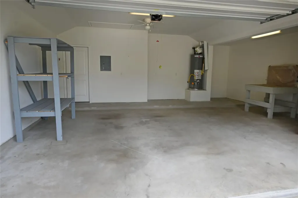 2108 Maplewood Drive Leander TX 78641