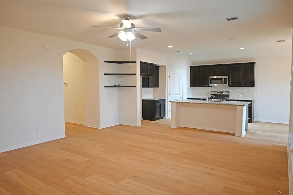 2108 Maplewood Drive Leander TX 78641