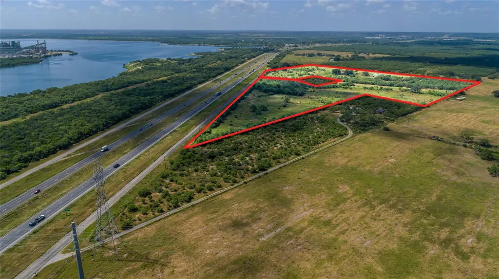 16385 Donop Road Elmendorf TX 78112