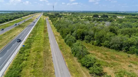 16385 Donop Road Elmendorf TX 78112