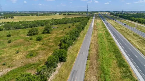 16385 Donop Road Elmendorf TX 78112