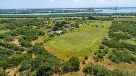 16385 Donop Road Elmendorf TX 78112