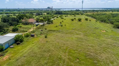 16385 Donop Road Elmendorf TX 78112
