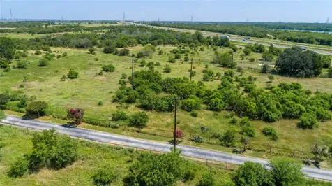 16385 Donop Road Elmendorf TX 78112
