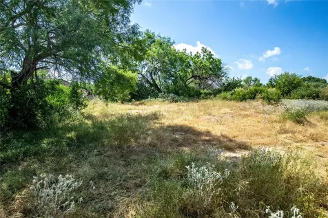 16385 Donop Road Elmendorf TX 78112