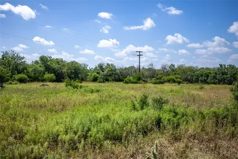 16385 Donop Road Elmendorf TX 78112