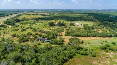 16385 Donop Road Elmendorf TX 78112