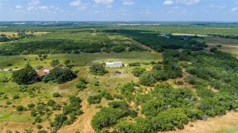 16385 Donop Road Elmendorf TX 78112