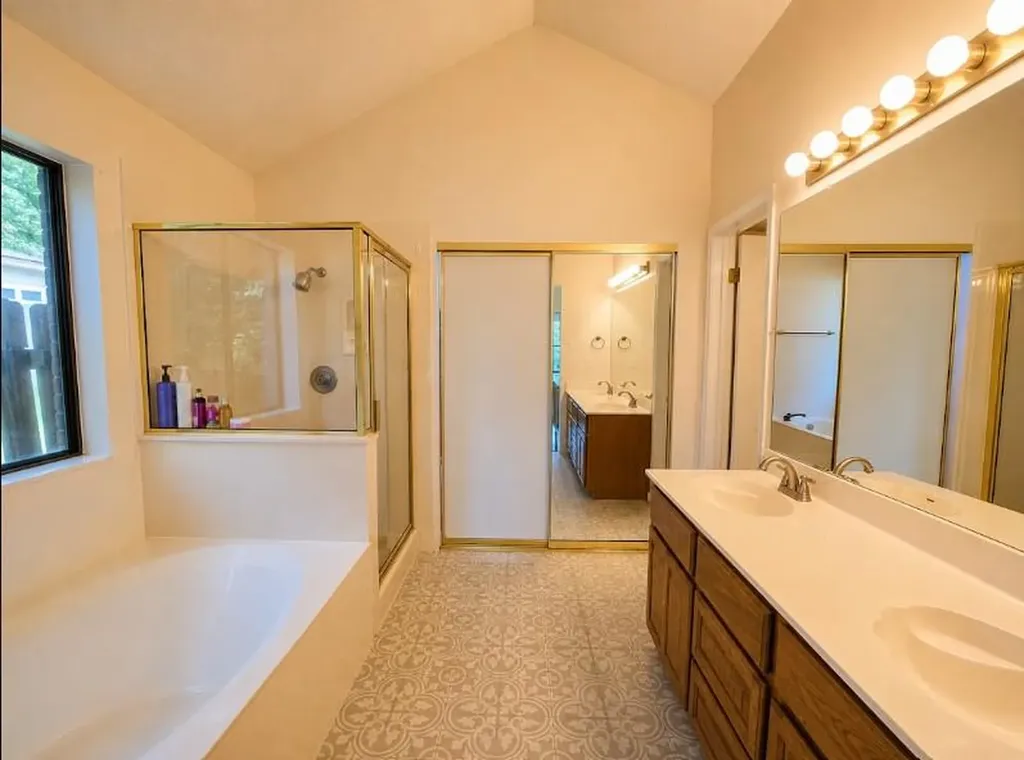 11502 Cherry Hearst Court Austin TX 78750