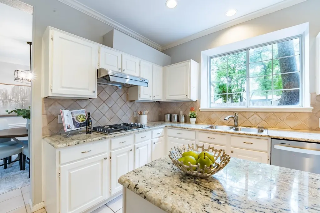 12604 Oro Valley Cove Austin TX 78729