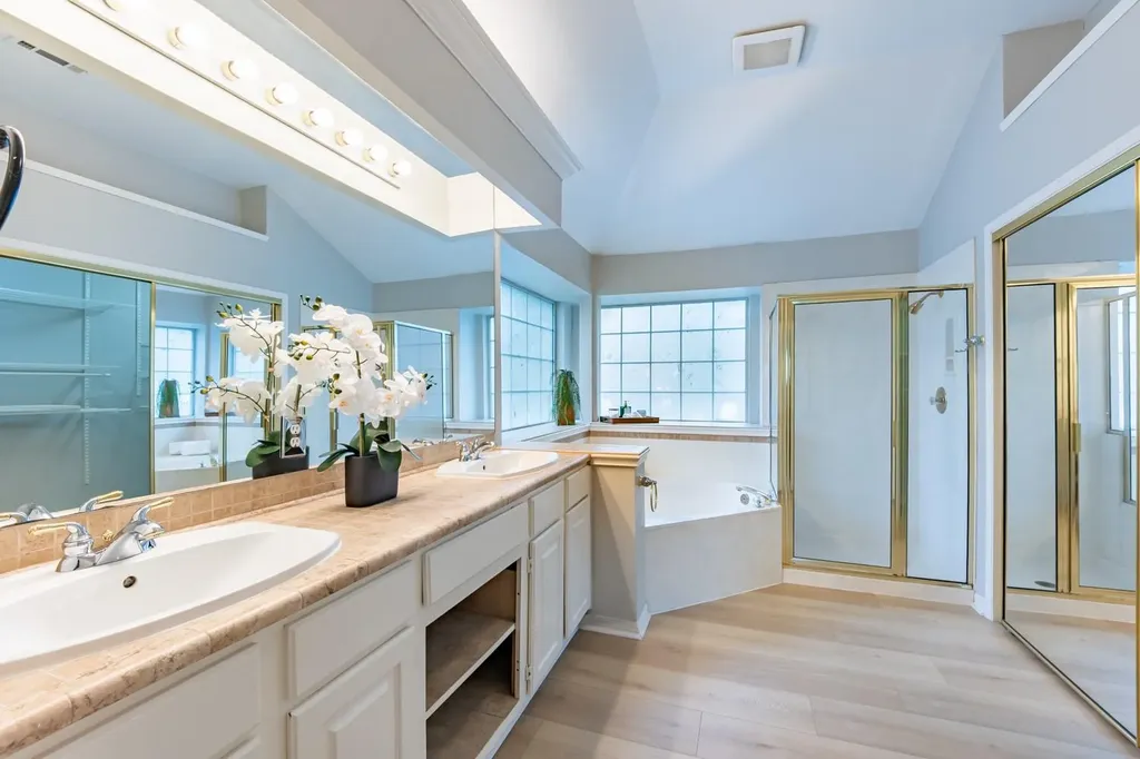 12604 Oro Valley Cove Austin TX 78729
