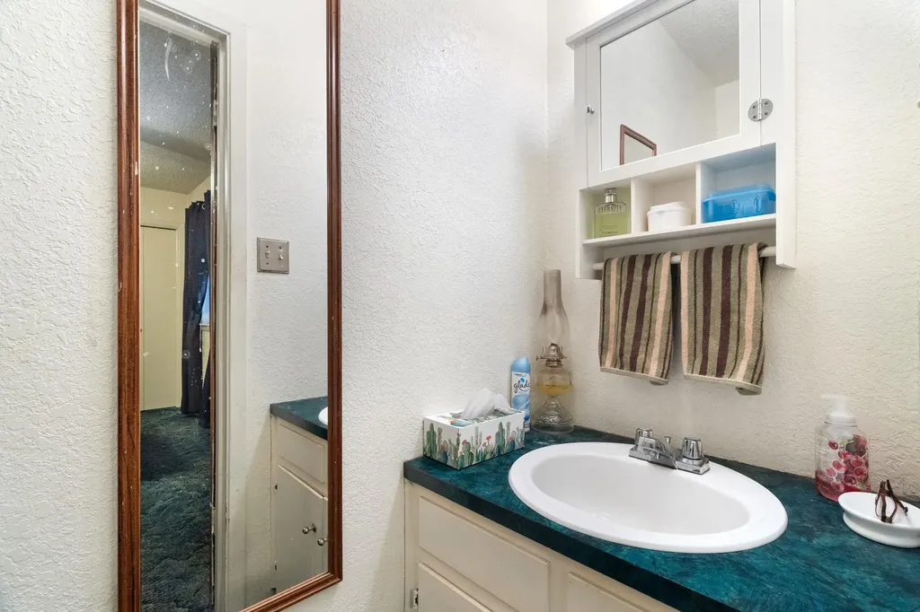 5111 Meadow Creek Drive Austin TX 78745