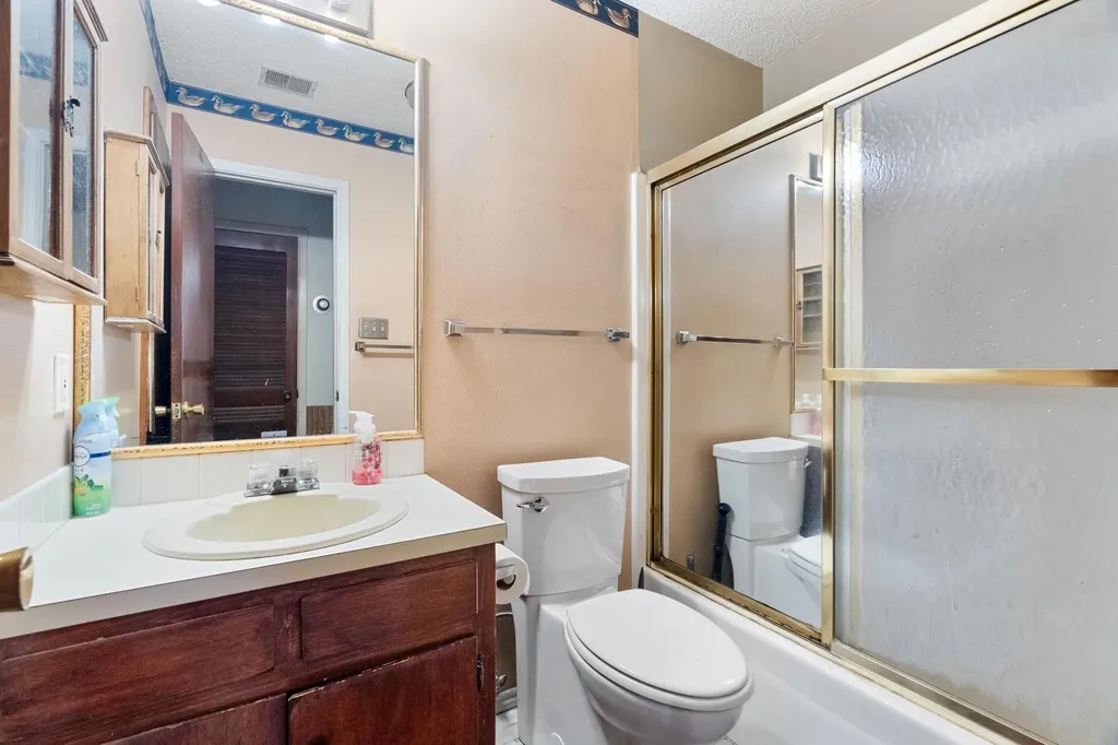 5111 Meadow Creek Drive Austin TX 78745