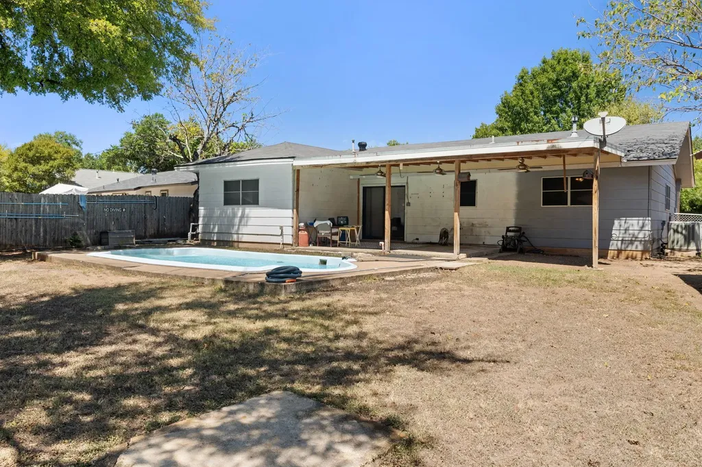 5111 Meadow Creek Drive Austin TX 78745