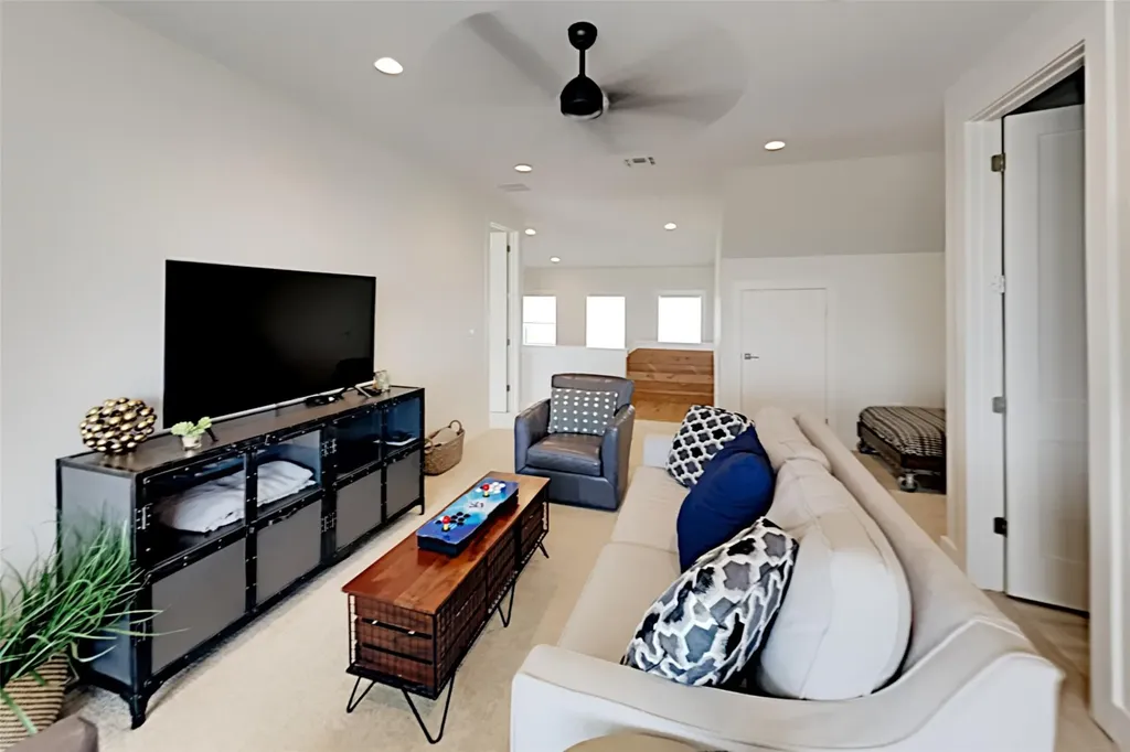 19517 Flying J Boulevard Spicewood TX 78669