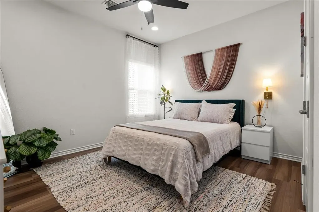 8915 Looksee Lane Austin TX 78744