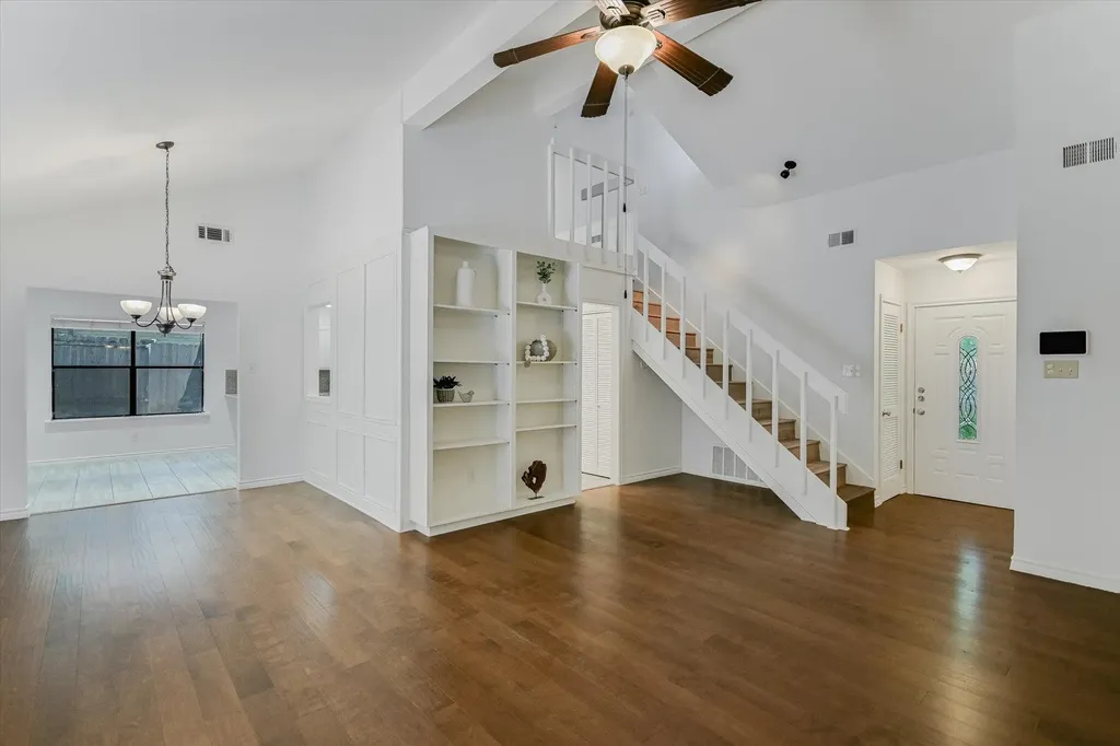 7001 Narrow Oak Trail Austin TX 78759