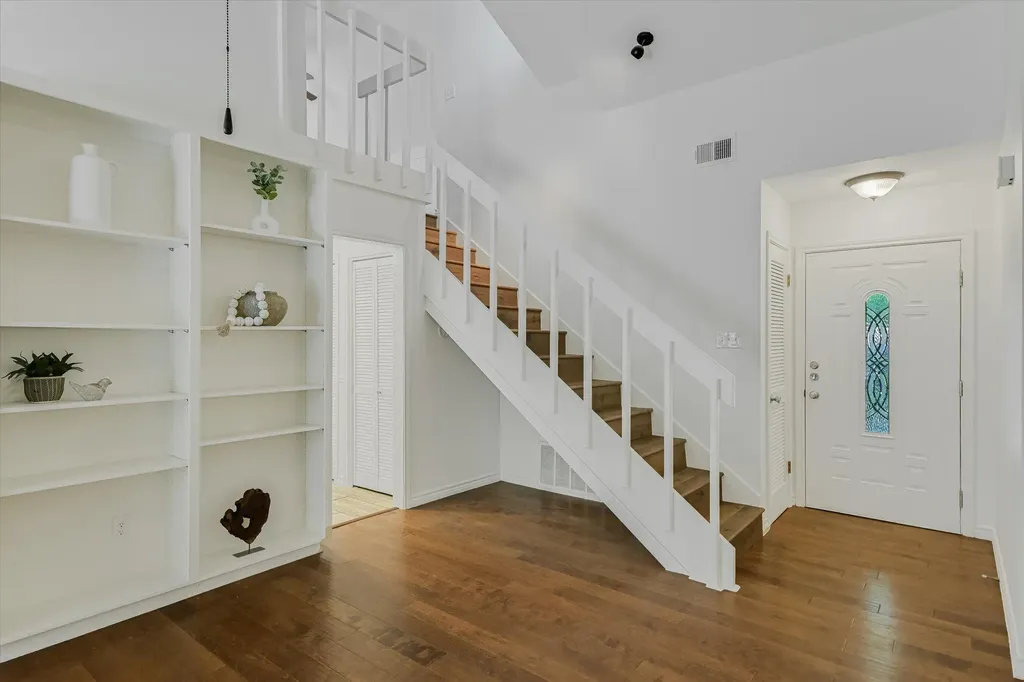 7001 Narrow Oak Trail Austin TX 78759