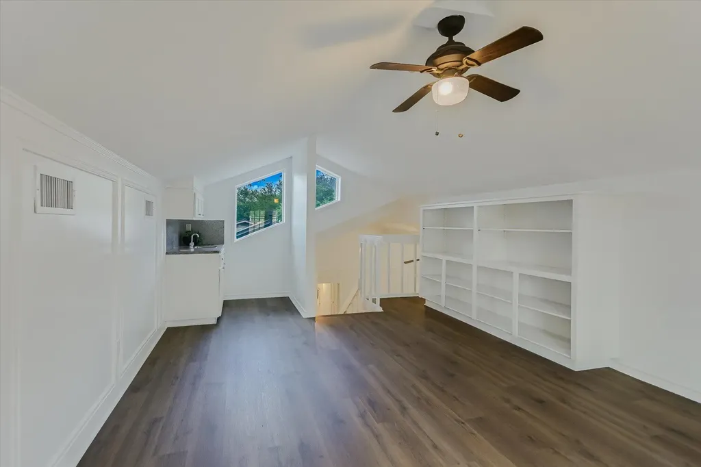 7001 Narrow Oak Trail Austin TX 78759