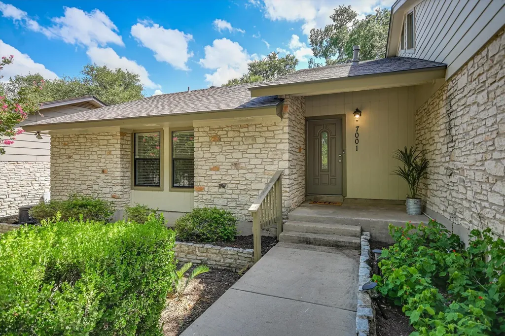 7001 Narrow Oak Trail Austin TX 78759