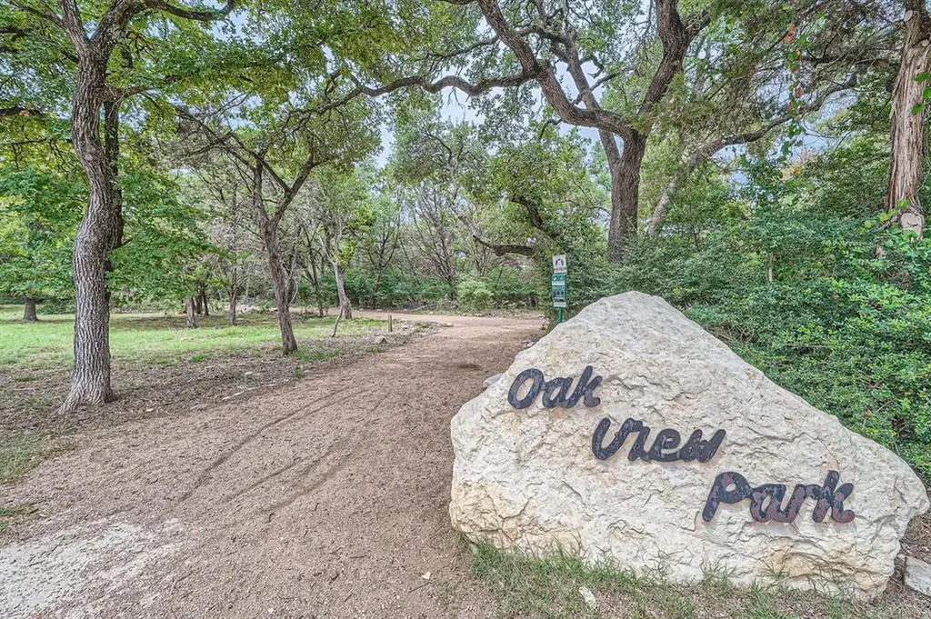 7001 Narrow Oak Trail Austin TX 78759