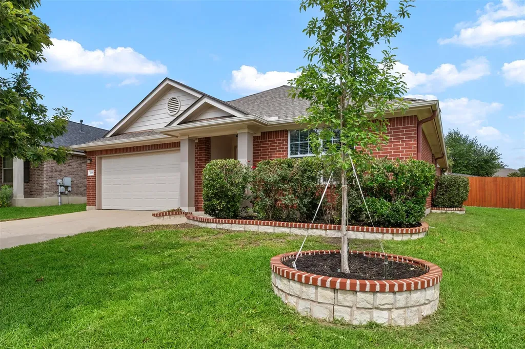 1916 Shaker Trail Austin TX 78754