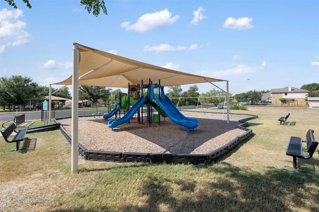 1916 Shaker Trail Austin TX 78754