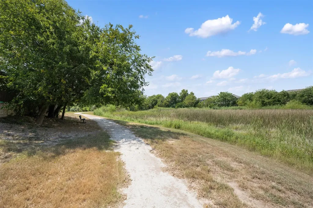 1916 Shaker Trail Austin TX 78754