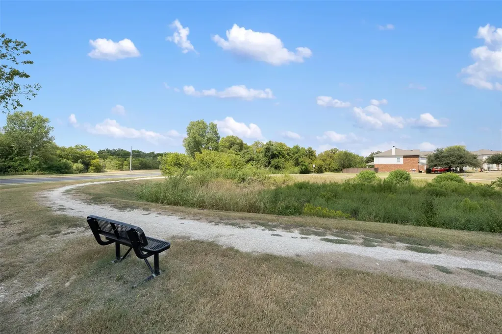 1916 Shaker Trail Austin TX 78754