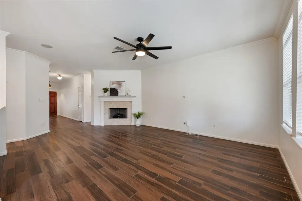 1916 Shaker Trail Austin TX 78754