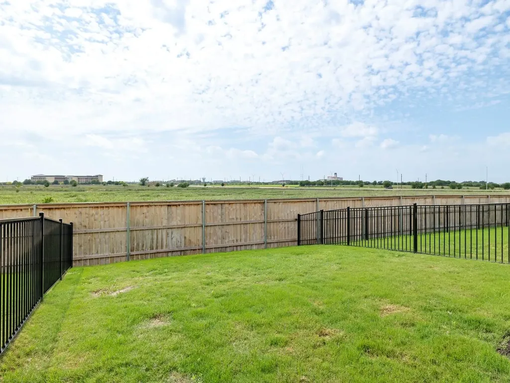 2548 Jack Nora Way Round Rock TX 78665