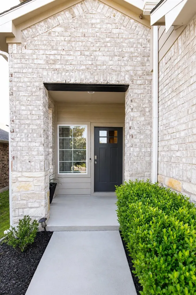 484 Spider Lily Drive Kyle TX 78640