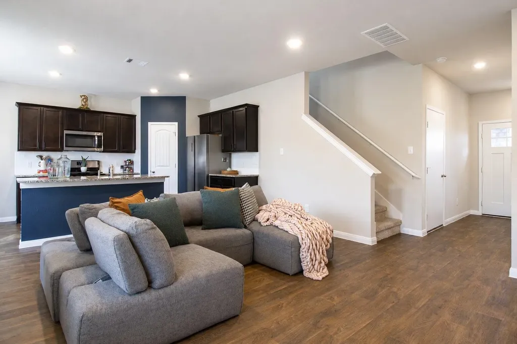 484 Spider Lily Drive Kyle TX 78640