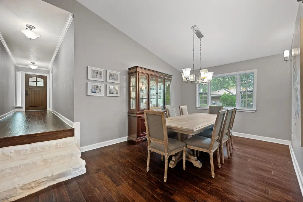 1211 Falcon Ledge Drive Austin TX 78746