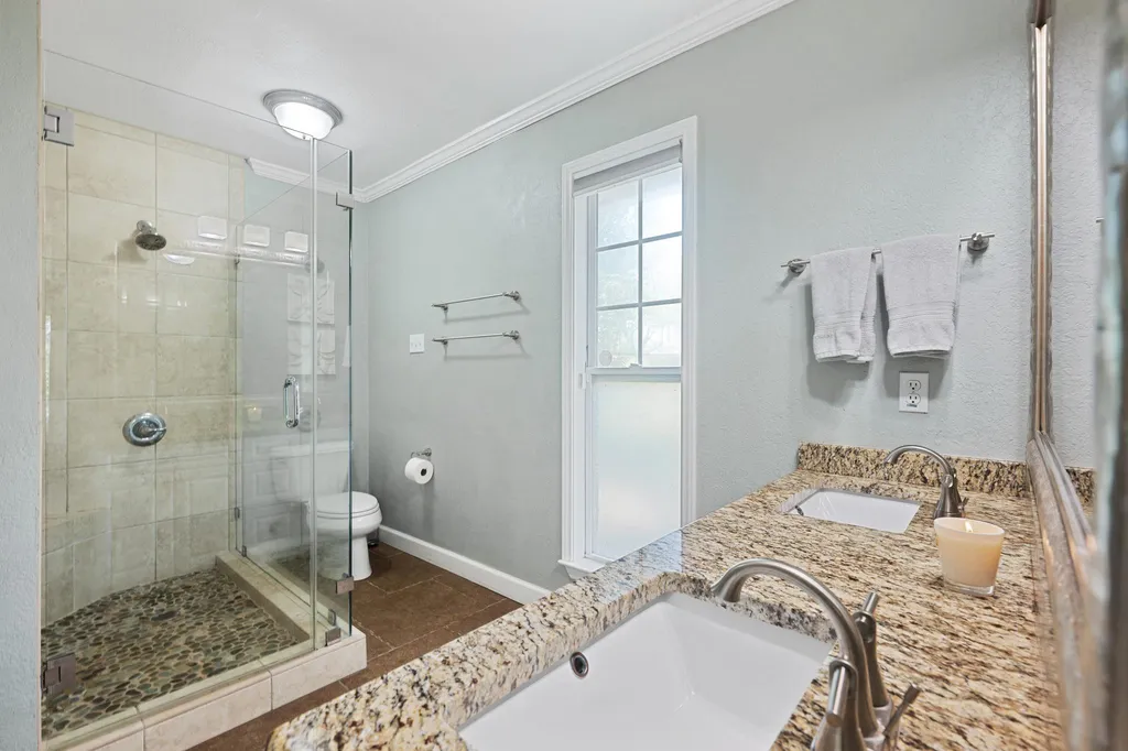 1211 Falcon Ledge Drive Austin TX 78746