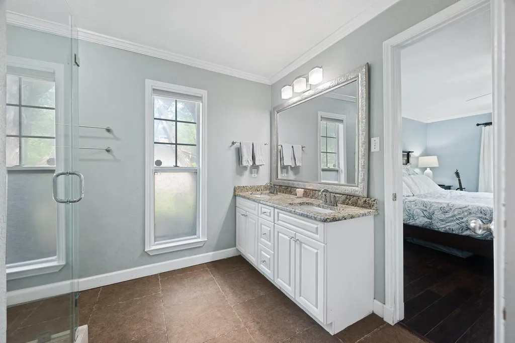 1211 Falcon Ledge Drive Austin TX 78746