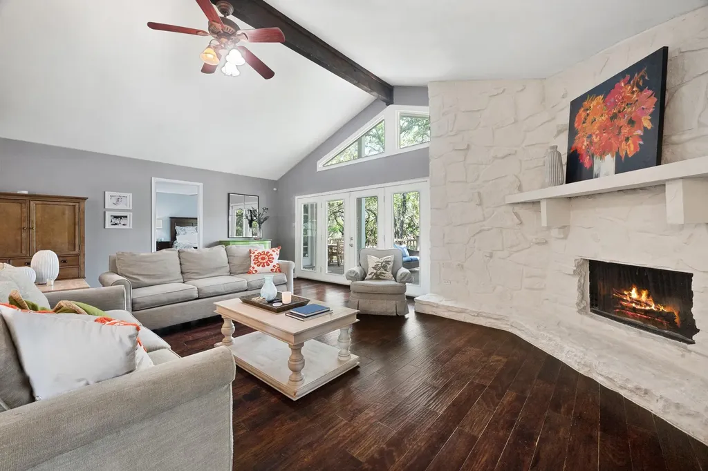 1211 Falcon Ledge Drive Austin TX 78746