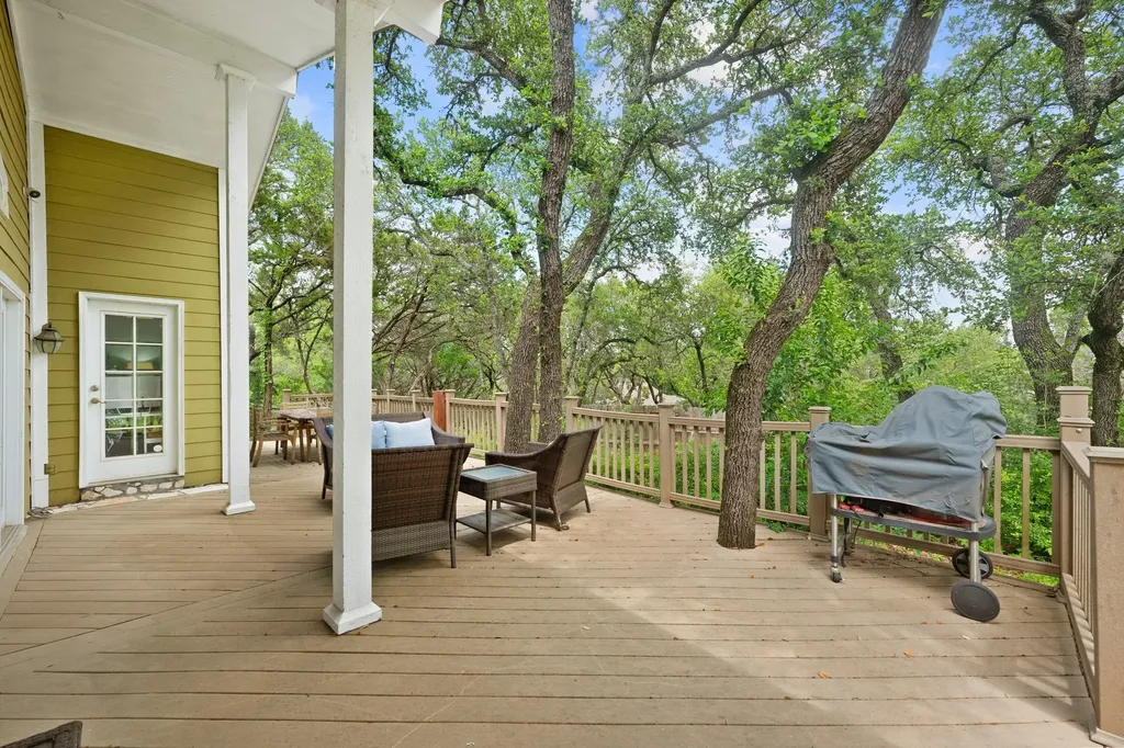 1211 Falcon Ledge Drive Austin TX 78746