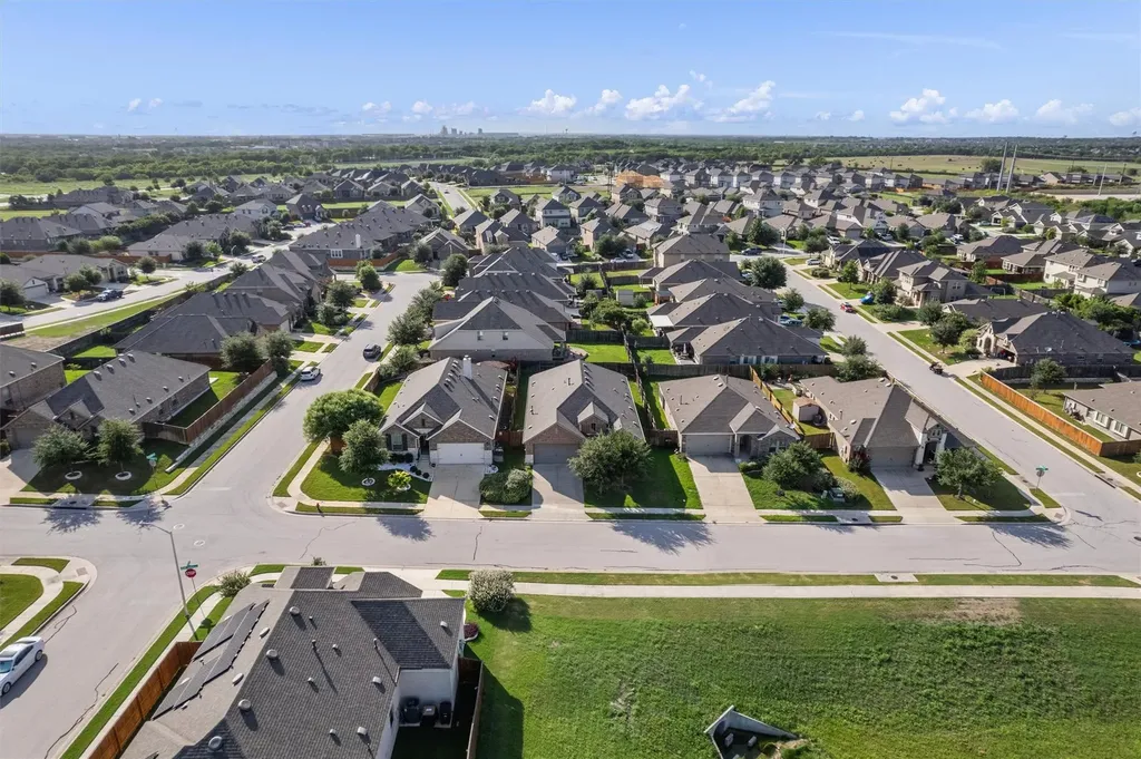 179 Knots Landing Kyle TX 78640