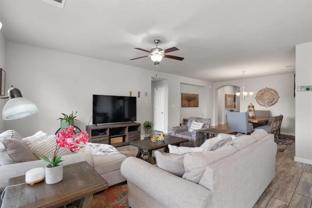 179 Knots Landing Kyle TX 78640