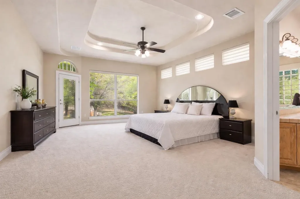 205 W Majestic Oak Lane Georgetown TX 78633