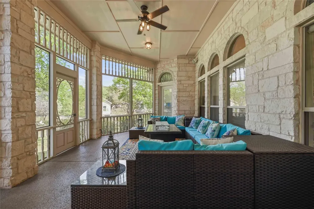 205 W Majestic Oak Lane Georgetown TX 78633
