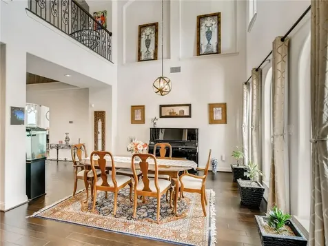 215 Woodlands Court Lakeway TX 78738