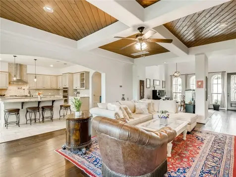 215 Woodlands Court Lakeway TX 78738