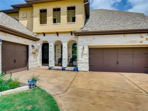 215 Woodlands Court Lakeway TX 78738